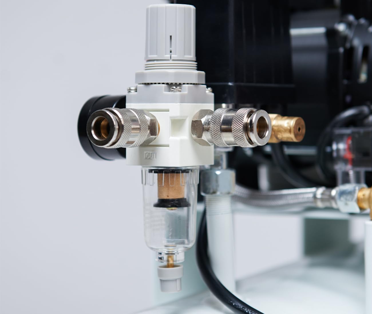 Starkwerk SW 457/8 Flüster Kompressor Silent Kompressor 1,5kW !69 dB! 8Bar ölfrei Druckluft Kompressor leise Compressor inklusive Druckminderer und Wasserabscheider